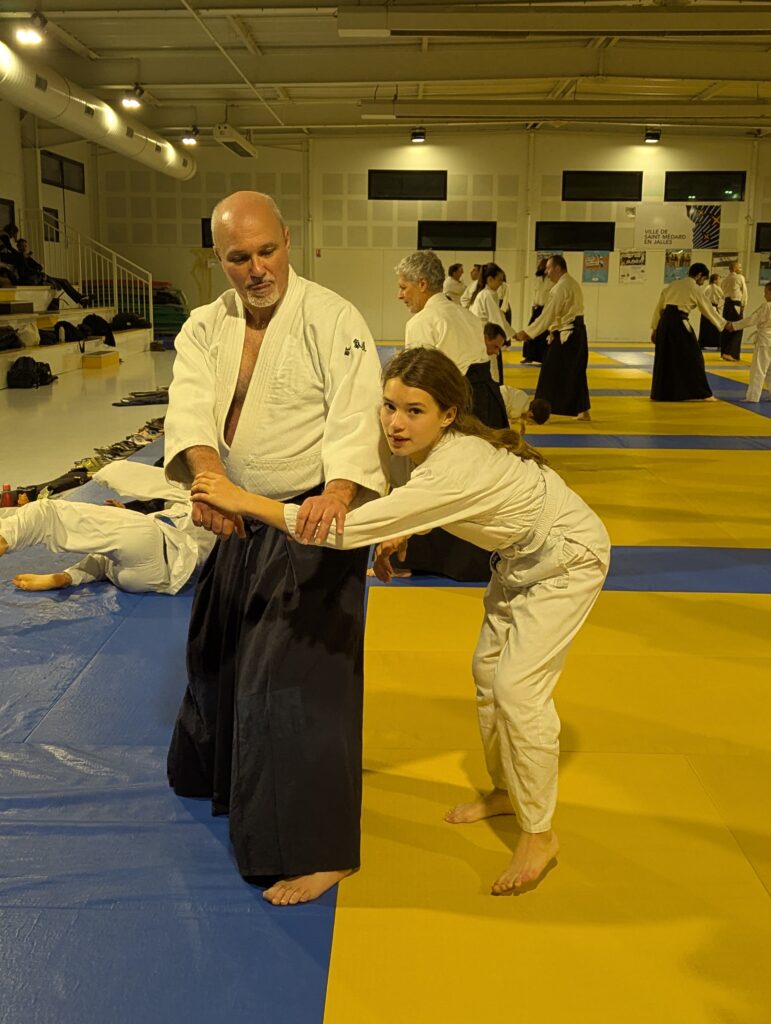 PXL_20241206_185558710