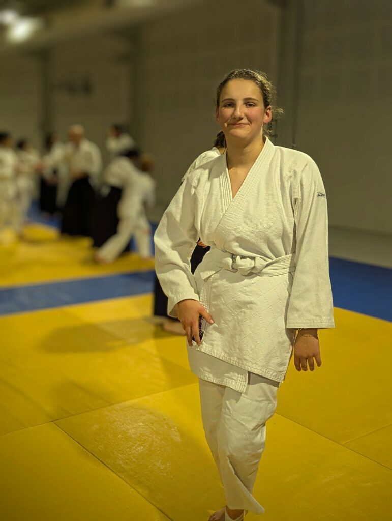 PXL_20241206_185613320~2