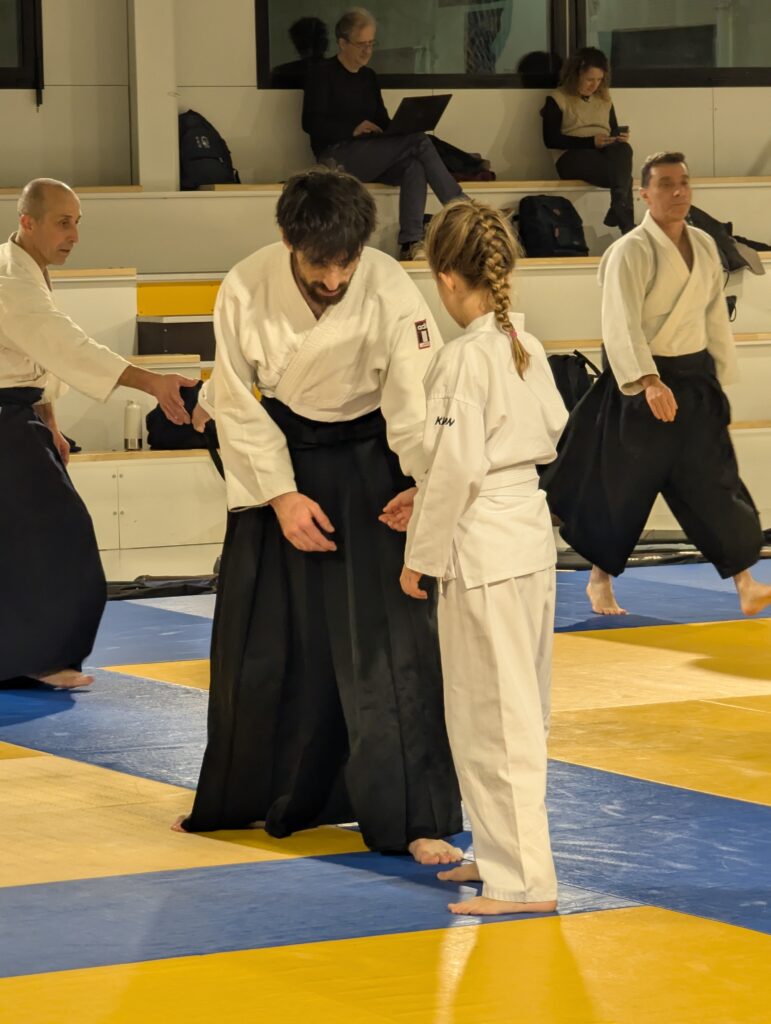 PXL_20241206_185739820