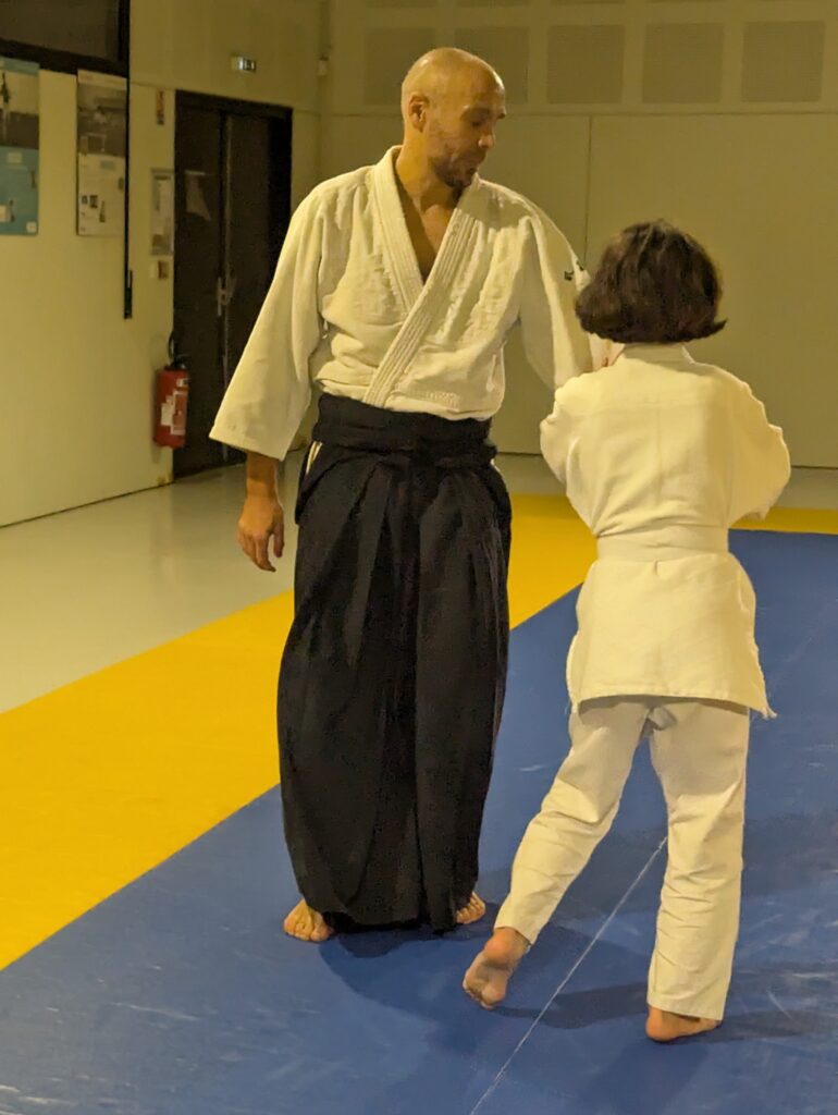 PXL_20241206_190247904