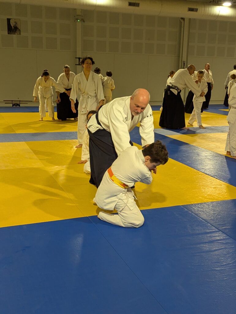 PXL_20241206_192655693