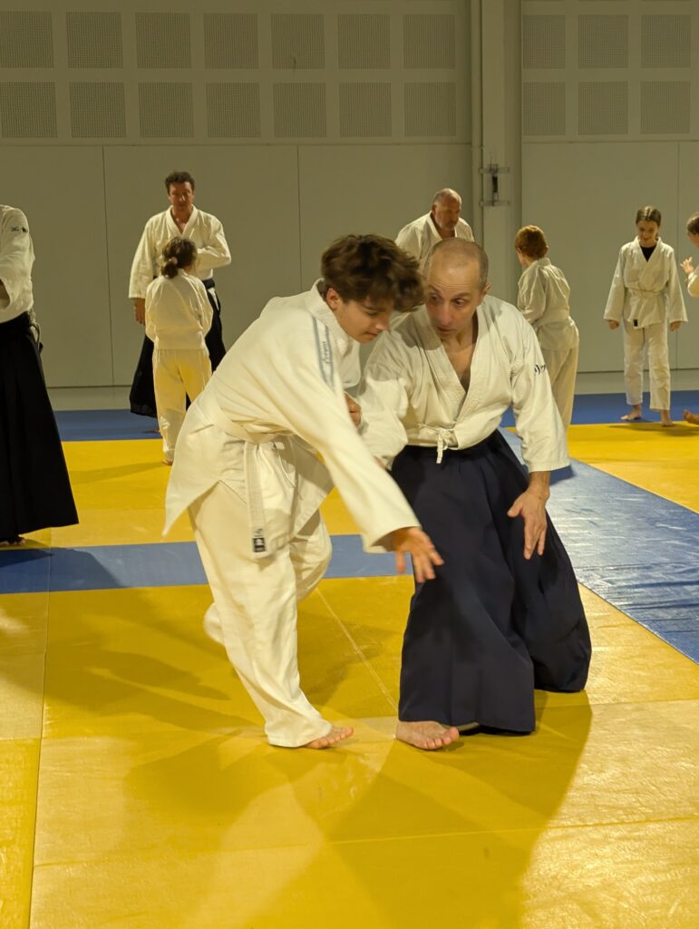 PXL_20241206_192718019