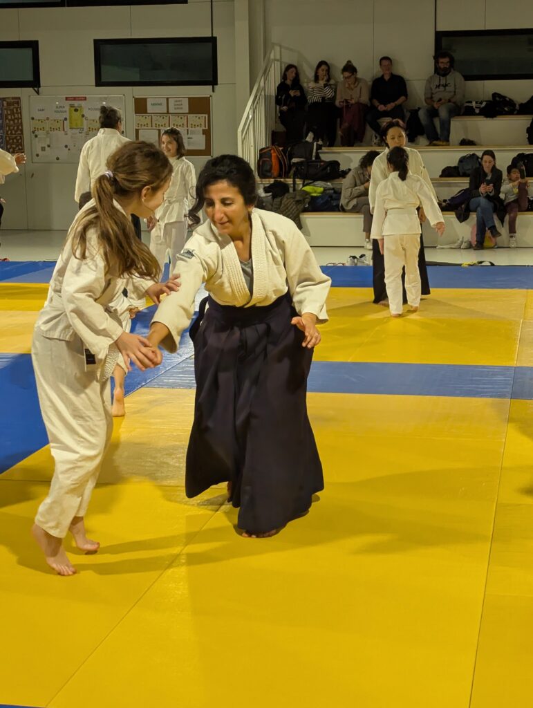 PXL_20241206_192930458