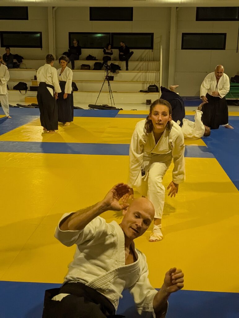 PXL_20241206_193107092