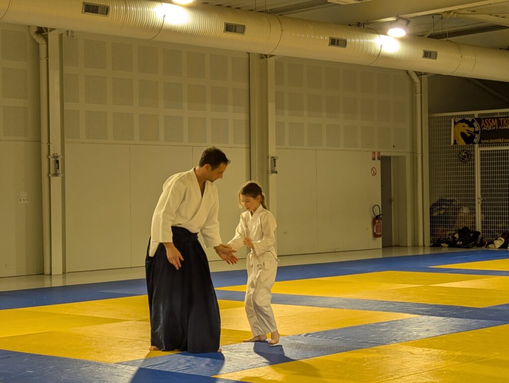 PXL_20241206_193301692